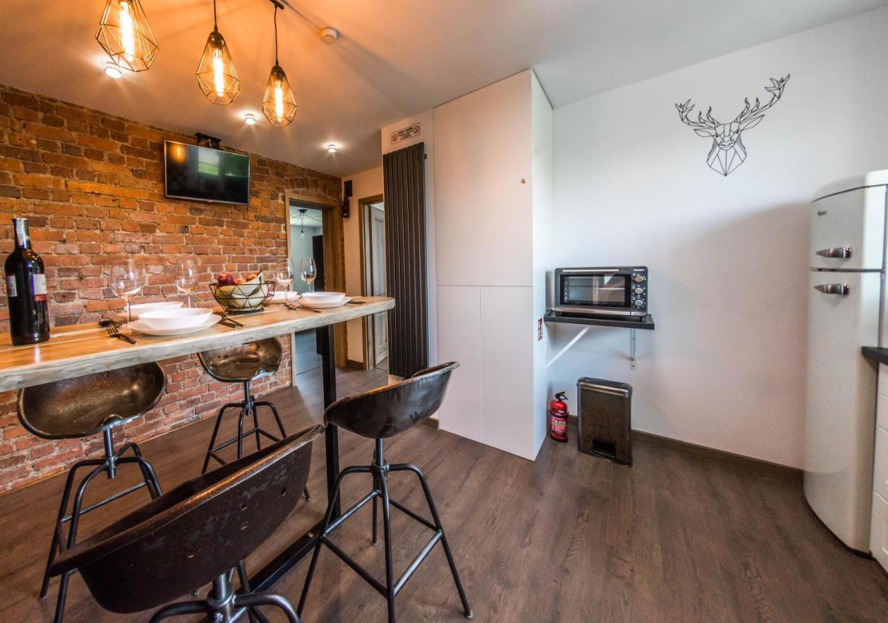 Apartament Wita Stwosza Jelenia Gora Exterior photo
